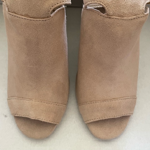 Lucca Lane Shoes - LUCCA LANE Women's Natural Seleste Open Toe Ankle Strap Heel Sandals BRAND NEW